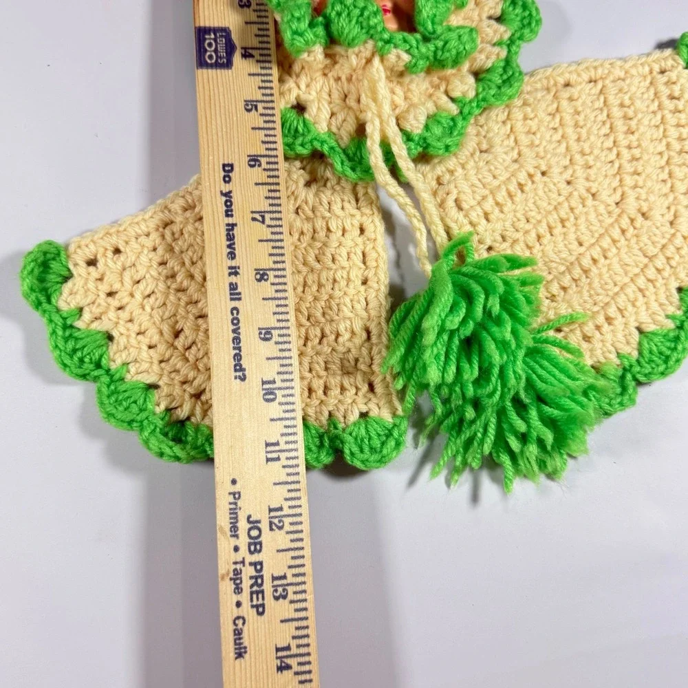 VTG Handmade Crochet Doll Face Pot Holder Hot Pad Kitchen Kitschy Green Cream‎